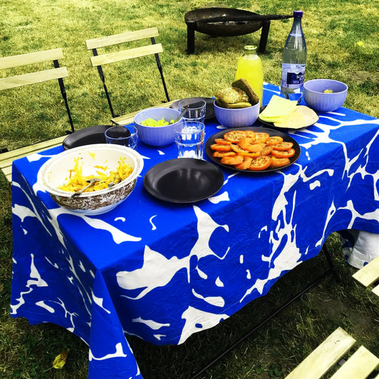 Cloth No. 2 – moderne Tischdecke aus Bio-Baumwolle | blau-weiß